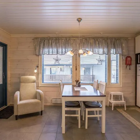 Holiday home Hil-lak-ka Ii As 7 By Interhome Akaslompolo